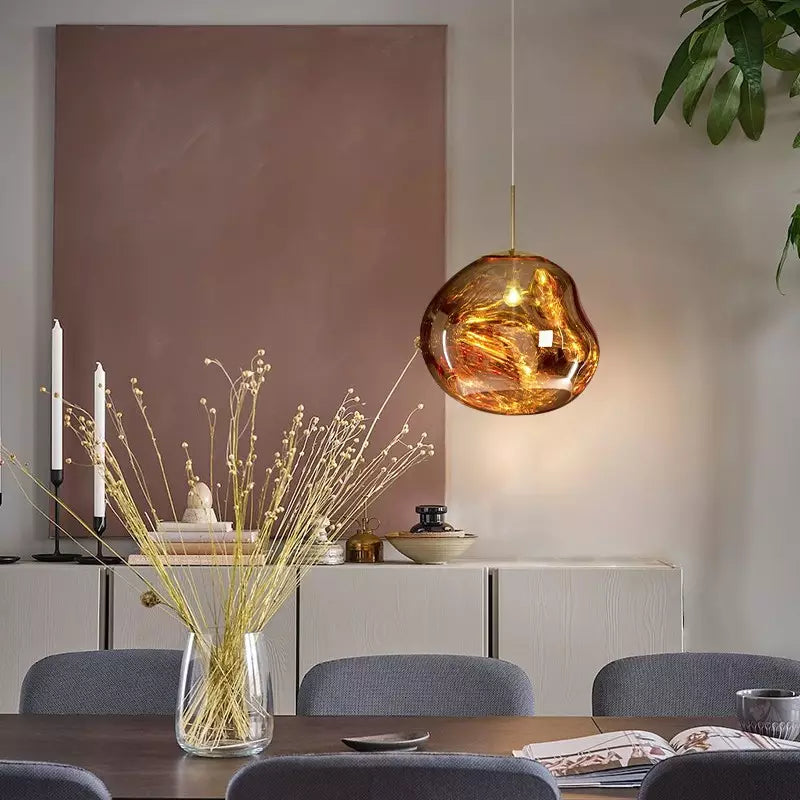 Liora hanglamp van gepolijst metaal, warm sfeervol licht, vier afwerkingen