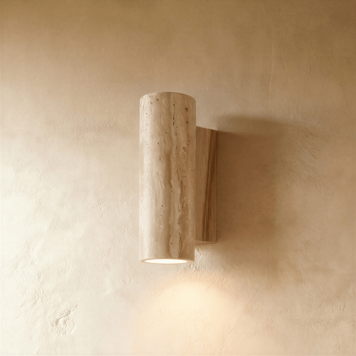 Lumenver lampa ścienna z trawertynu o geometrycznym, nowoczesnym designie