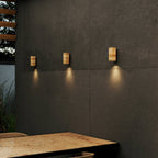 Lumenver lampa ścienna z trawertynu o geometrycznym, nowoczesnym designie