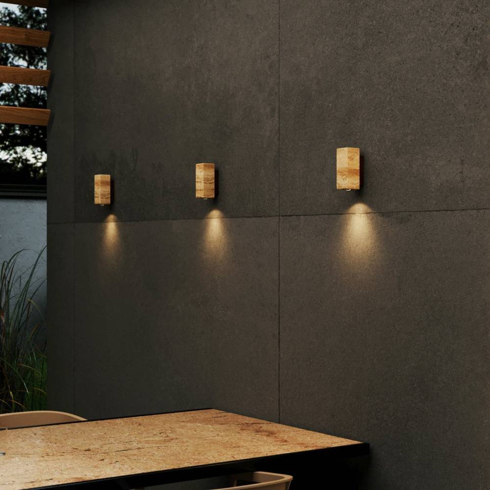 Lumenver lampa ścienna z trawertynu o geometrycznym, nowoczesnym designie