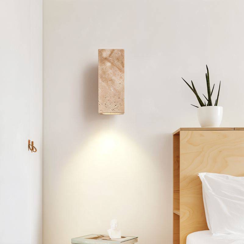 Lumenver lampa ścienna z trawertynu o geometrycznym, nowoczesnym designie
