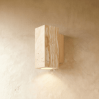 Lumenver lampa ścienna z trawertynu o geometrycznym, nowoczesnym designie