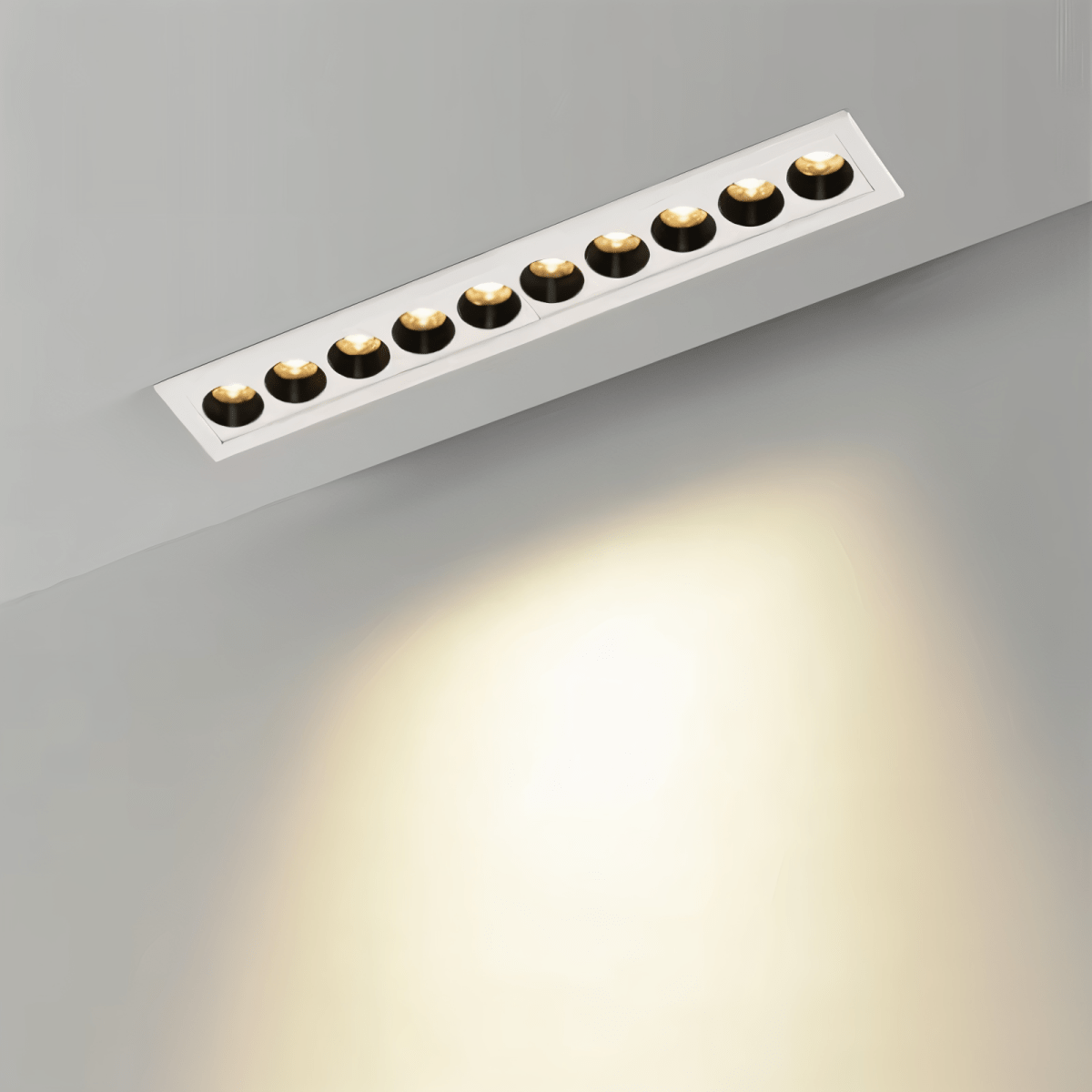 Aurora smukła wpuszczana regulowana lampa LED do nowoczesnych sufitów