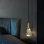 Złota lampa wisząca Aurelia Gold Crystal z miękkim światłem LED
