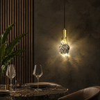 Złota lampa wisząca Aurelia Gold Crystal z miękkim światłem LED