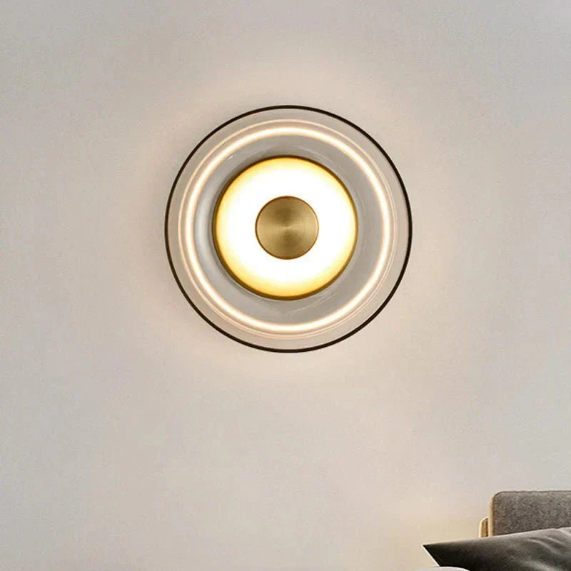 Aurelia-seinävalaisin savun sävyisellä lasivarjostimella käytäville