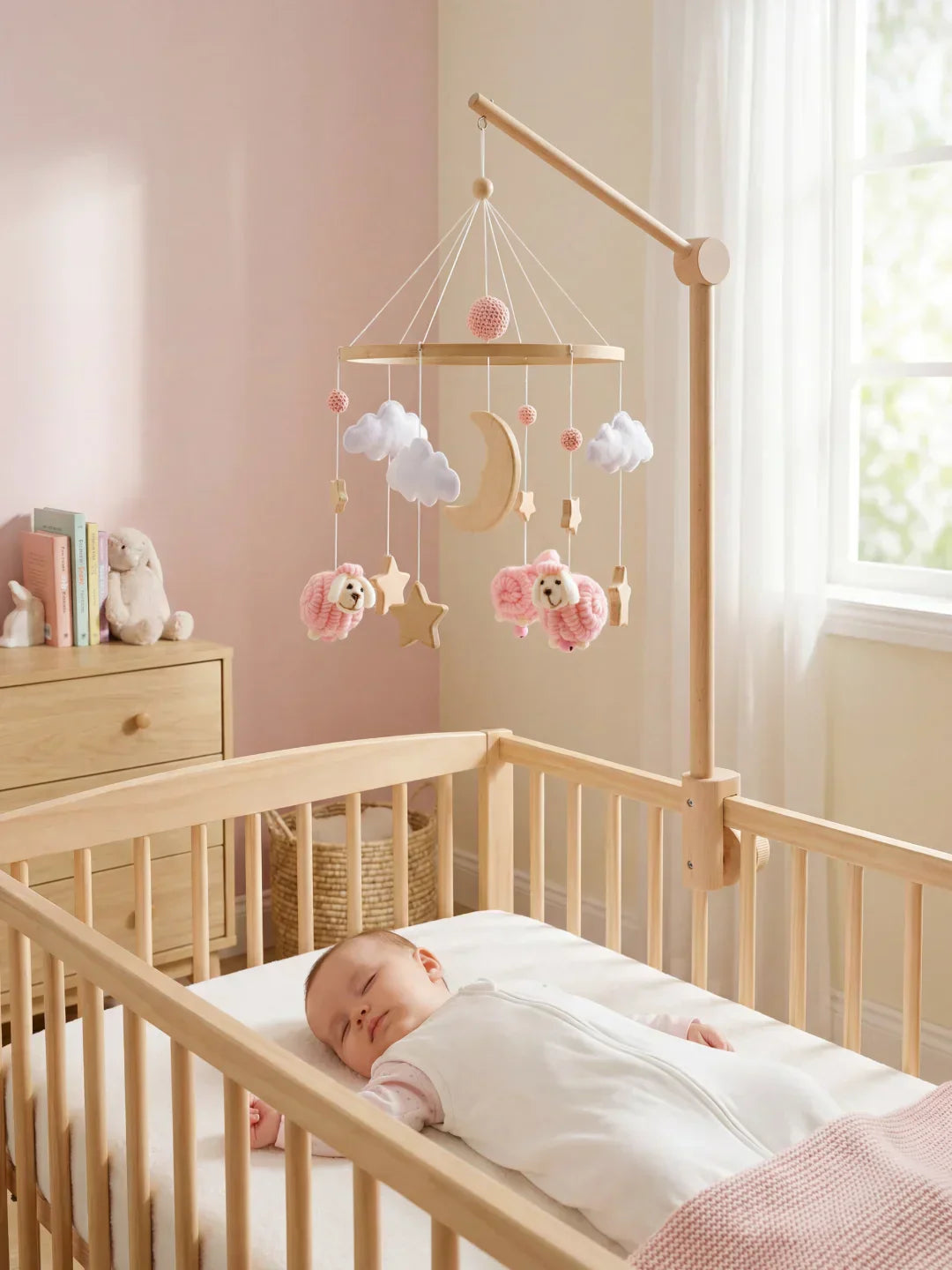 Mobile in legno per lettino con pecorelle, per giochi sensoriali e sonno