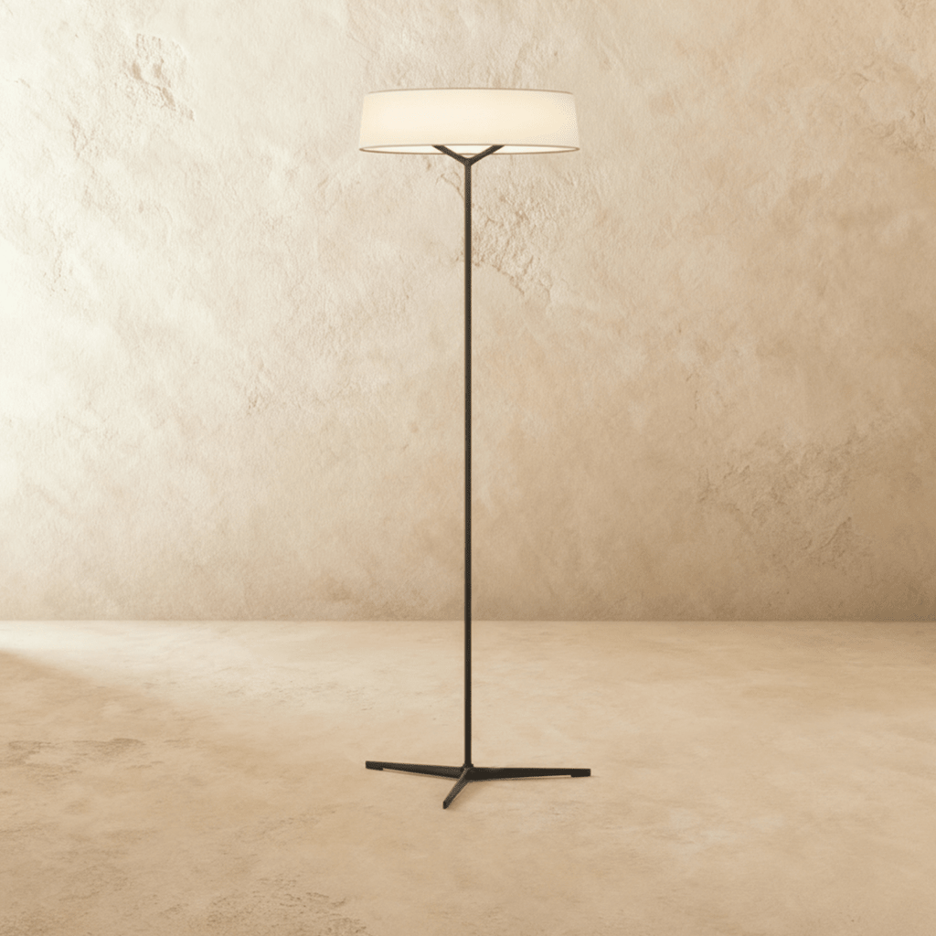 AuroraRing Ambient Floor Lamp With Aluminum Frame And Diffuse Glow