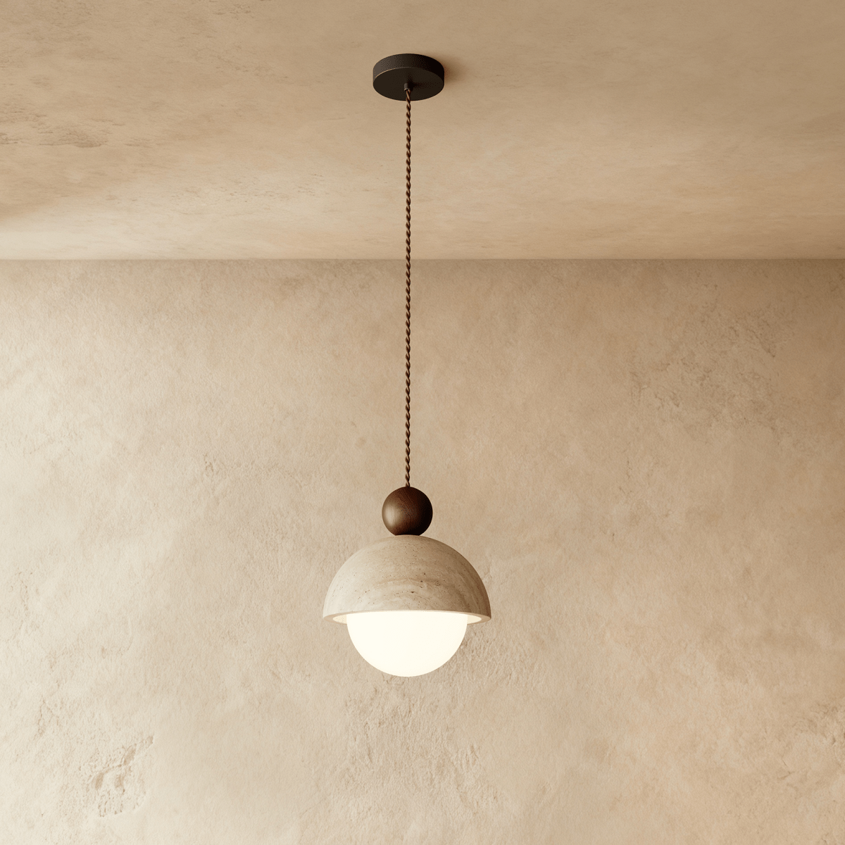 Lampa wisząca Solara Dome z trawertynu z akcentem z orzecha włoskiego