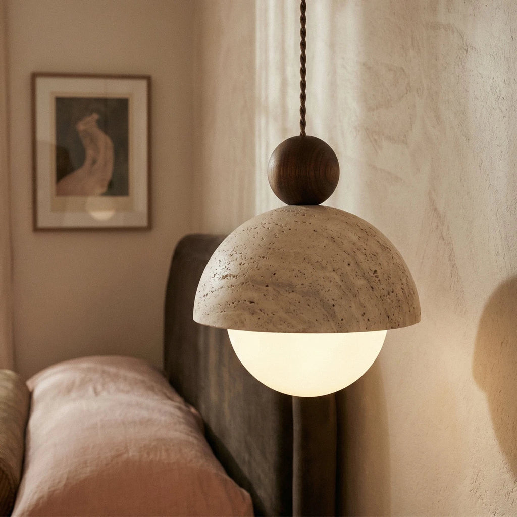 Lampa wisząca Solara Dome z trawertynu z akcentem z orzecha włoskiego