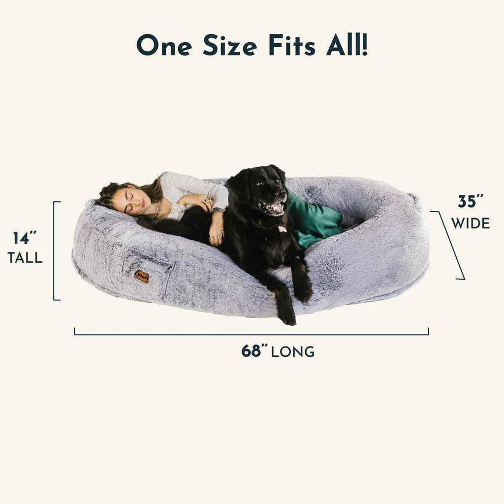 Le lit pour chien humain, une chaise longue confortable pour les humains du monde entier | Fioriscas