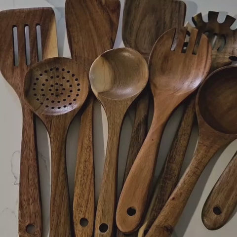 9-Piece Natural Teak Cooking Utensil Set | Fioriscas