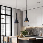 Závěsné světlo Cone Shade, severský design pro jídelny a vstupní prostory