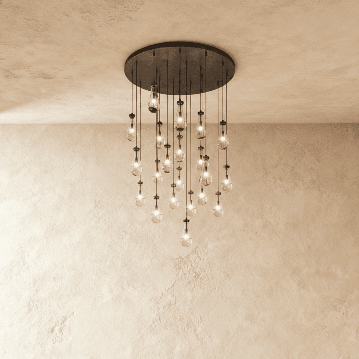 AquaLume regendruppel glazen kroonluchter met onderwatergloed en metalen frame
