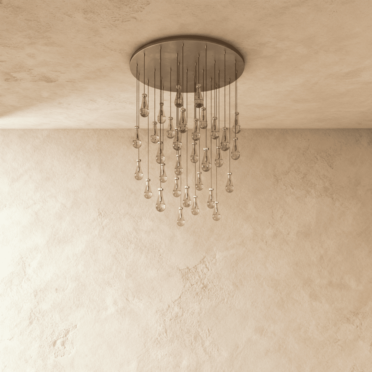 AquaLume regendruppel glazen kroonluchter met onderwatergloed en metalen frame