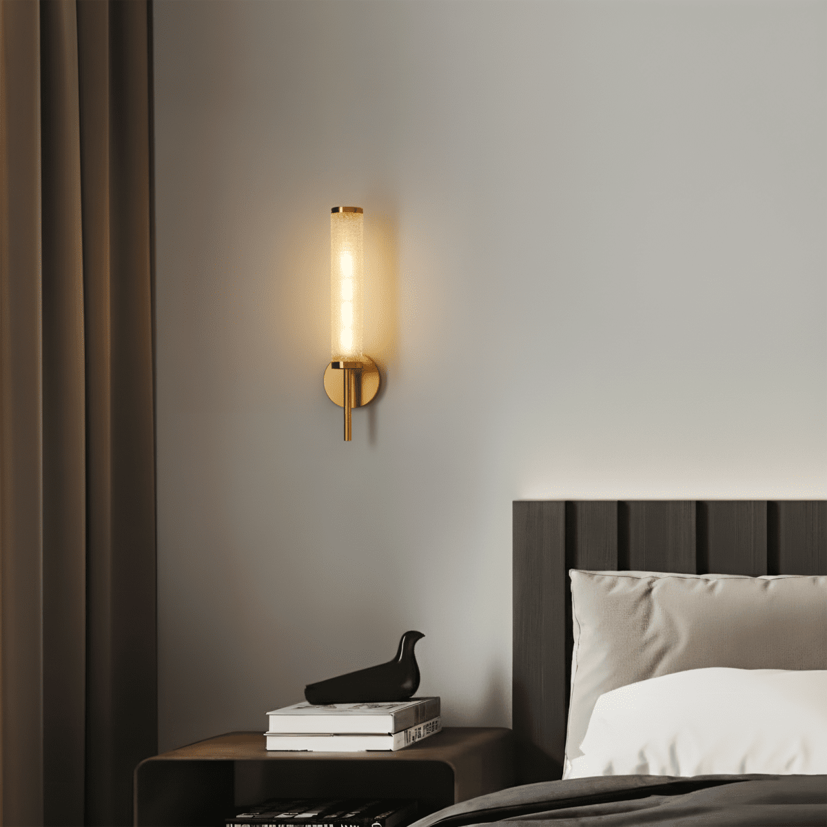 AuraLume gestructureerde cilindrische glazen kap wandlamp in messing of ijzer