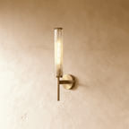 AuraLume gestructureerde cilindrische glazen kap wandlamp in messing of ijzer