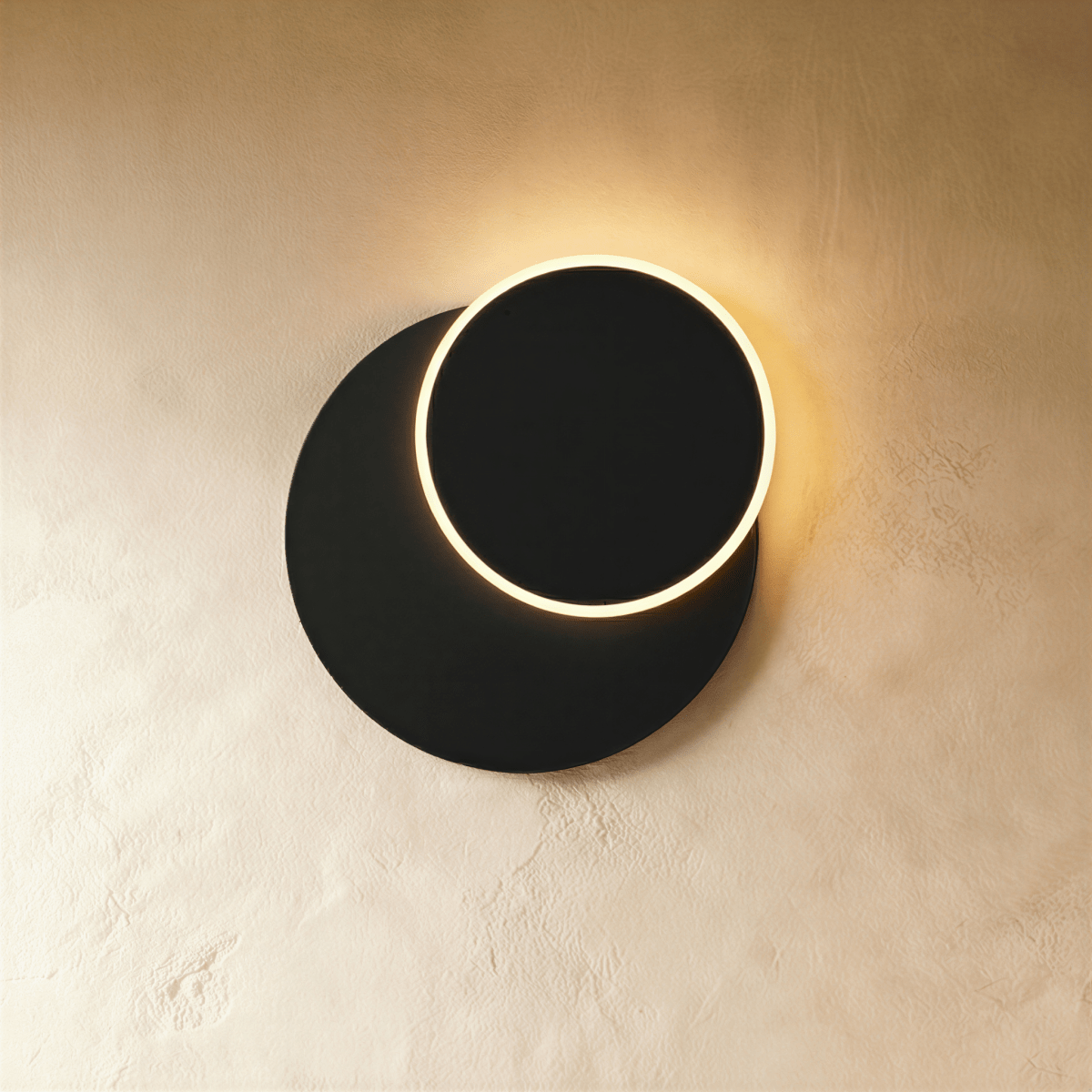 Candeeiro de parede LumenFlow LED com rotação de 300 graus e luz noturna suave