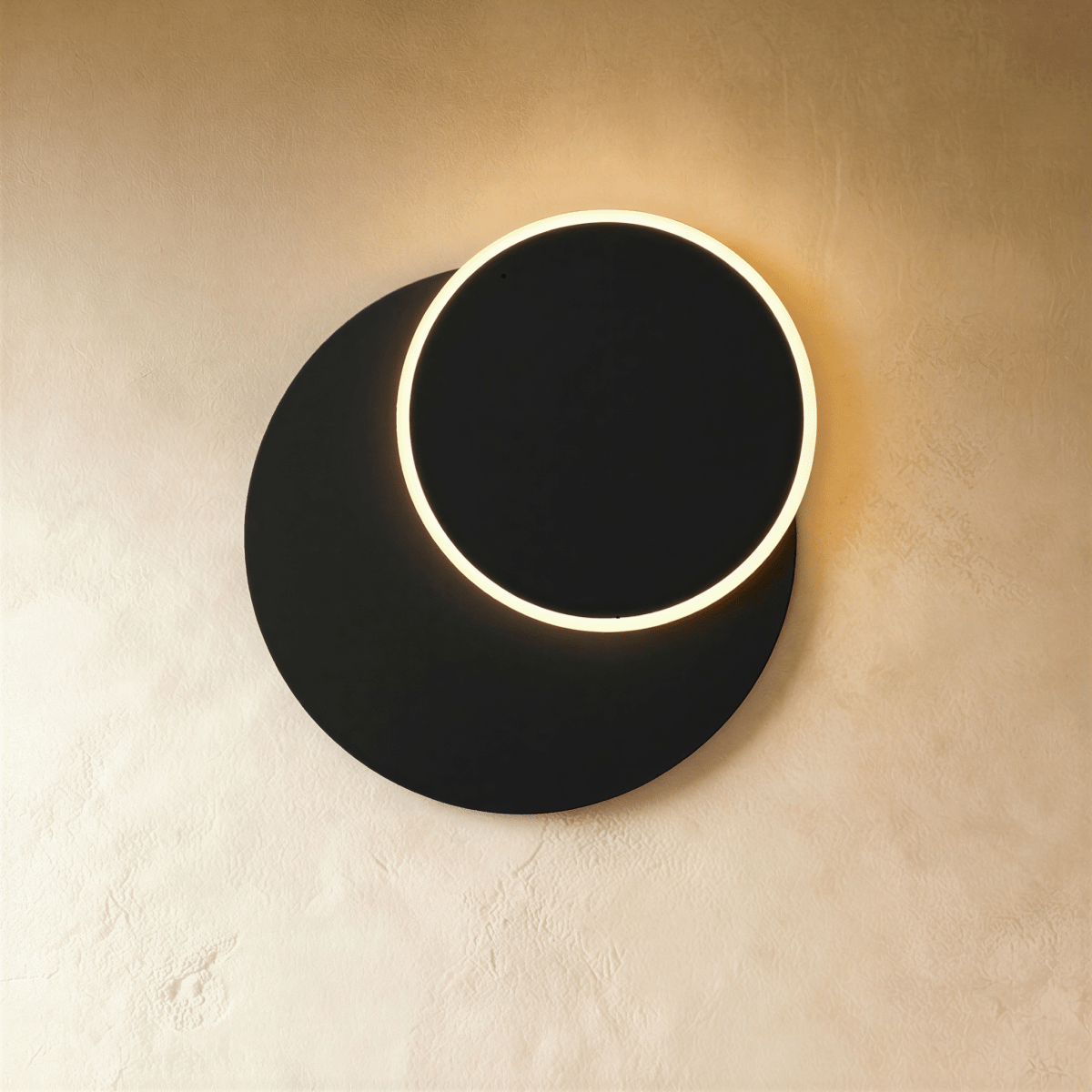 Candeeiro de parede LumenFlow LED com rotação de 300 graus e luz noturna suave