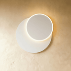Candeeiro de parede LumenFlow LED com rotação de 300 graus e luz noturna suave