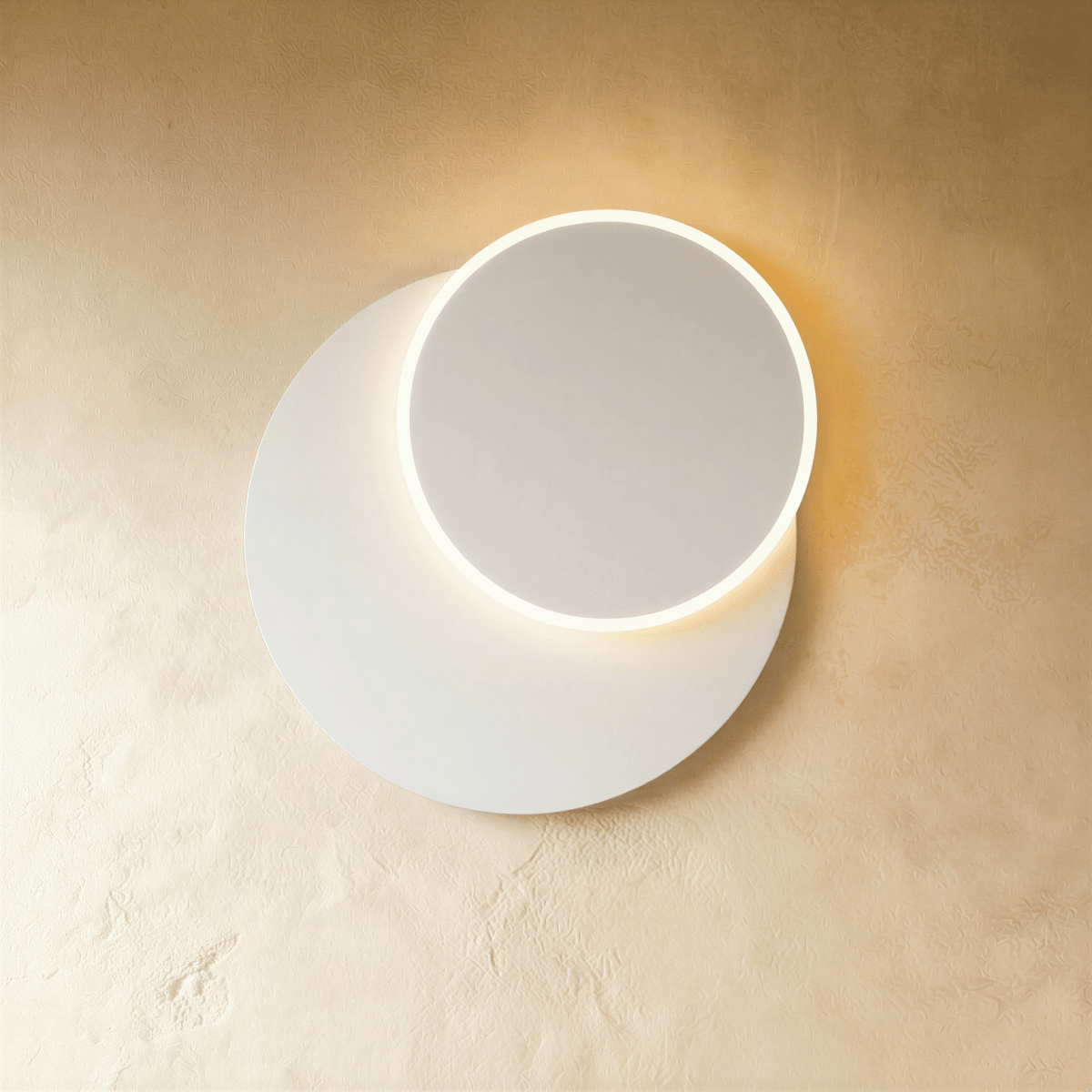 Candeeiro de parede LumenFlow LED com rotação de 300 graus e luz noturna suave