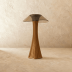 Lampada da tavolo Enchanted Fae a forma di fungo con bagliore ambientale morbido