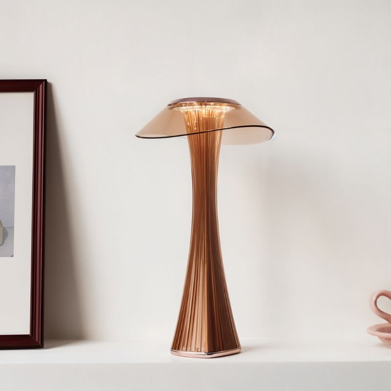 Lampada da tavolo Enchanted Fae a forma di fungo con bagliore ambientale morbido