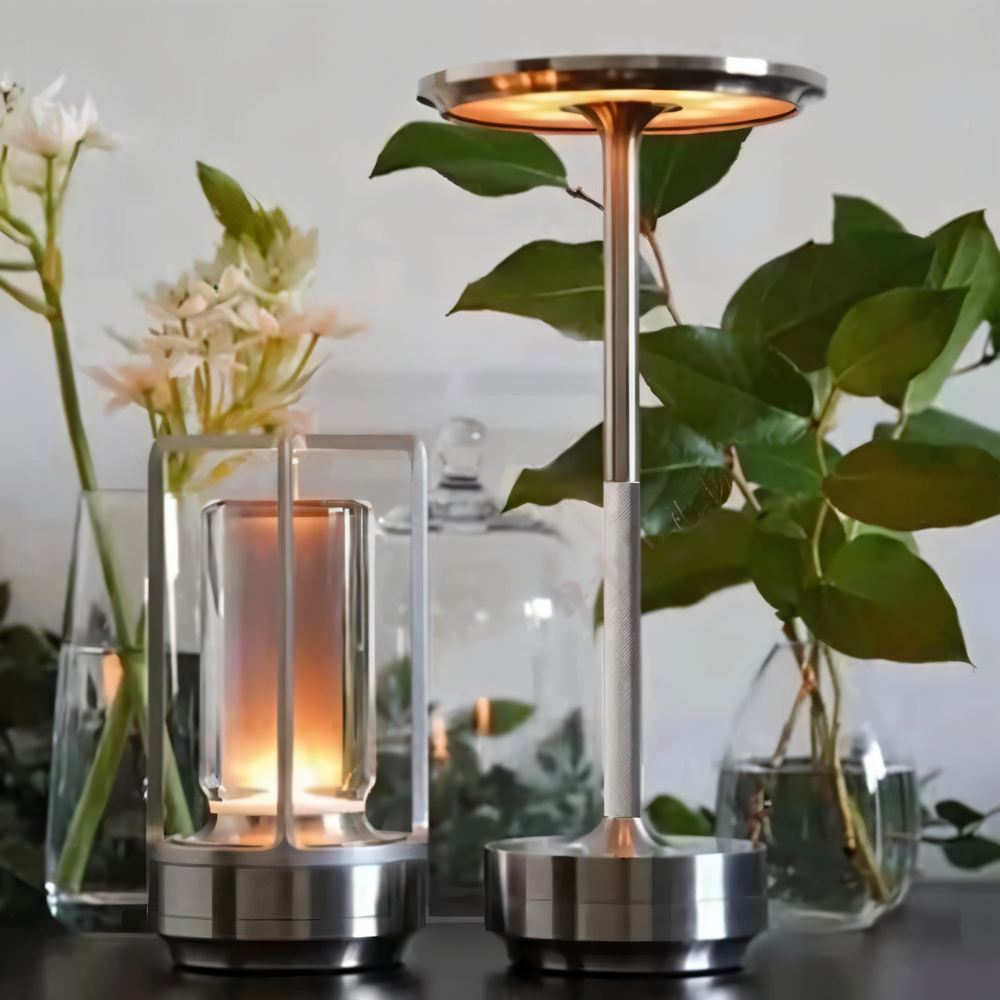 ルマフォージ 充電式LEDテーブルランプ アルミ製モダンデザイン