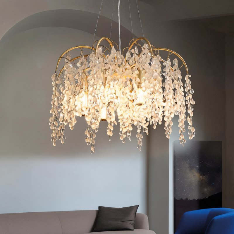 Aranyozott kristály csillár LED világítással luxus nappalikhoz
