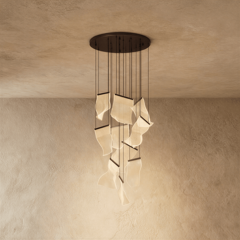Żyrandol LumenWeave z warstwowego akrylu z rozproszonym światłem