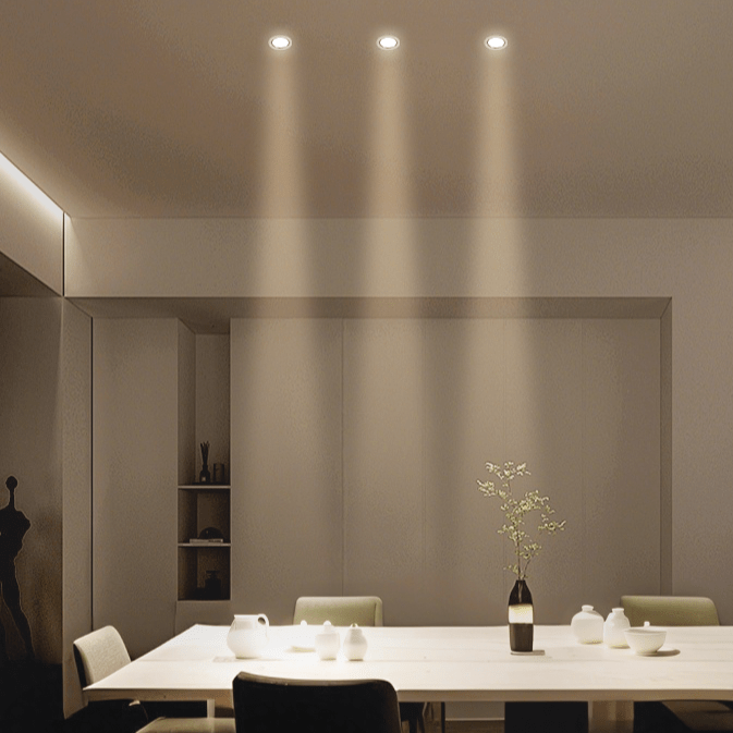 Nastavitelný zapuštěný LED downlight NovaSilis pro moderní stropy