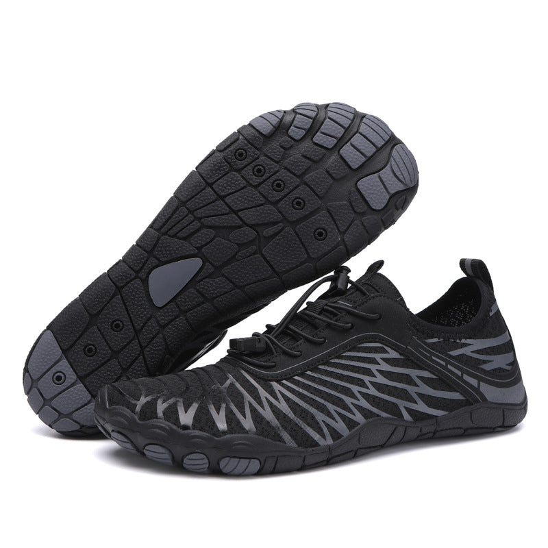 Barfußschuhe mit Kupferdetails und einer dünnen, flexiblen Sohle