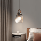 Nowoczesna lampa wisząca z żłobionego szkła w kształcie kropli z rzeźbiarskim trójpakiem