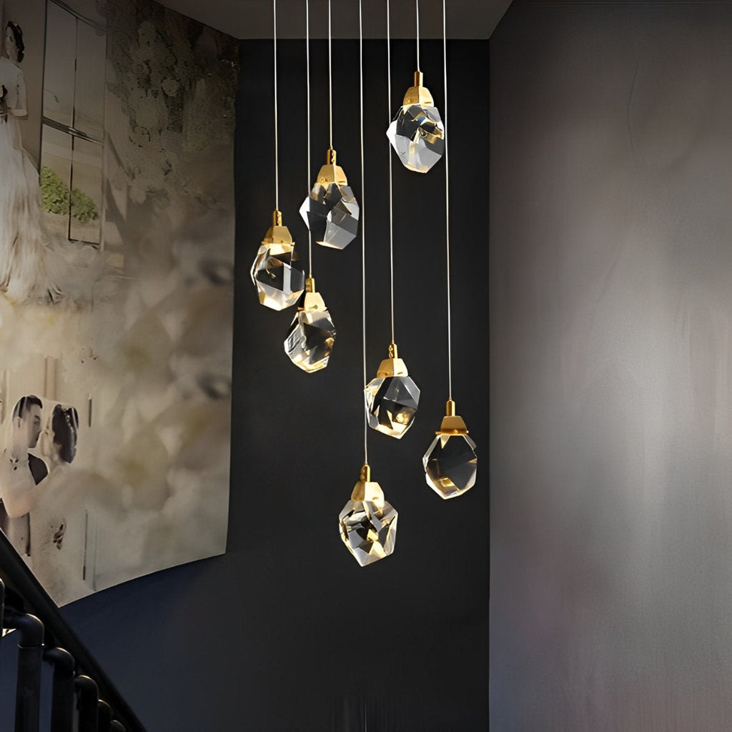 Astrae Crystal Droplet -kattokruunu, kiertynyt kultainen riippuvalaisin, lämmin LED