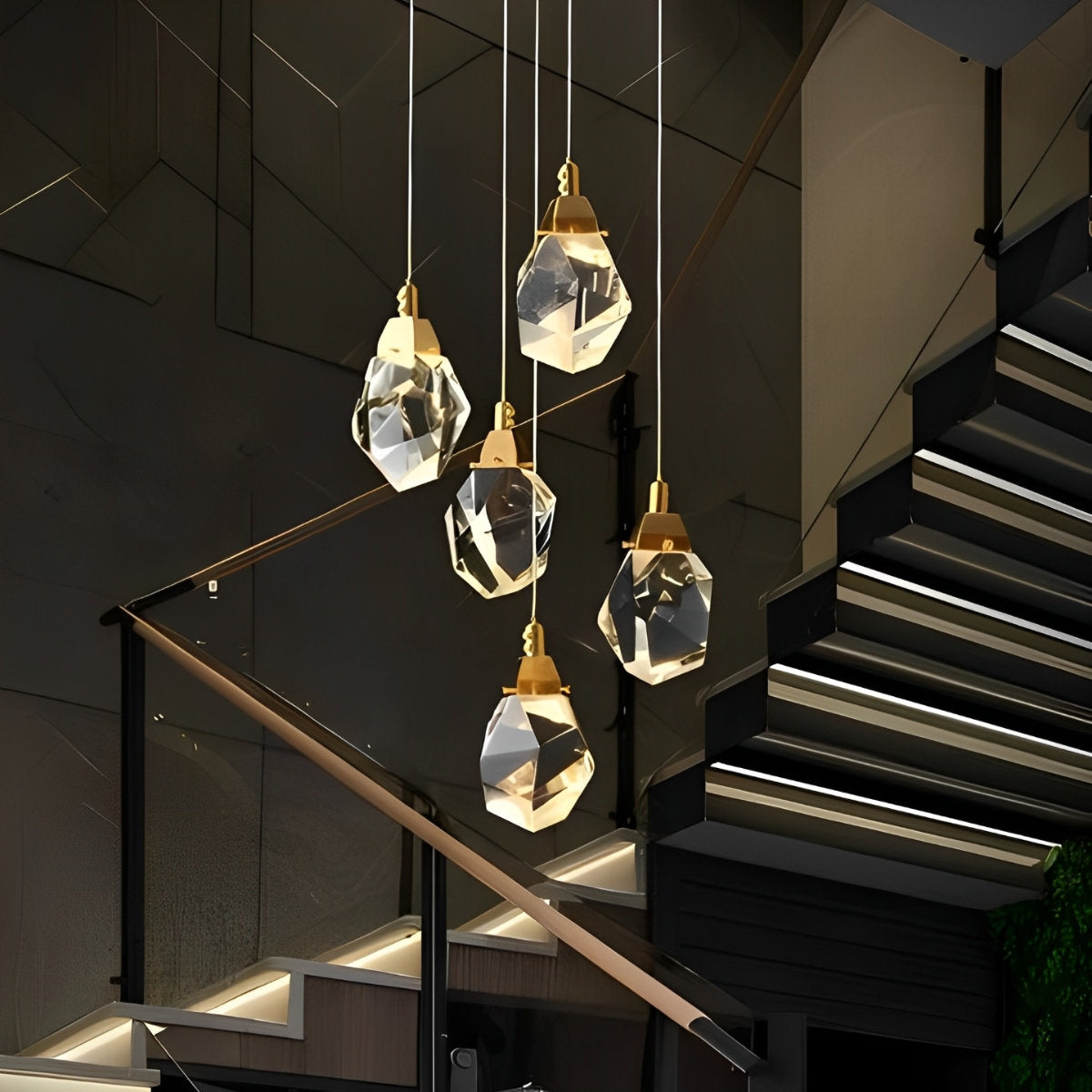 Astrae Crystal Droplet -kattokruunu, kiertynyt kultainen riippuvalaisin, lämmin LED