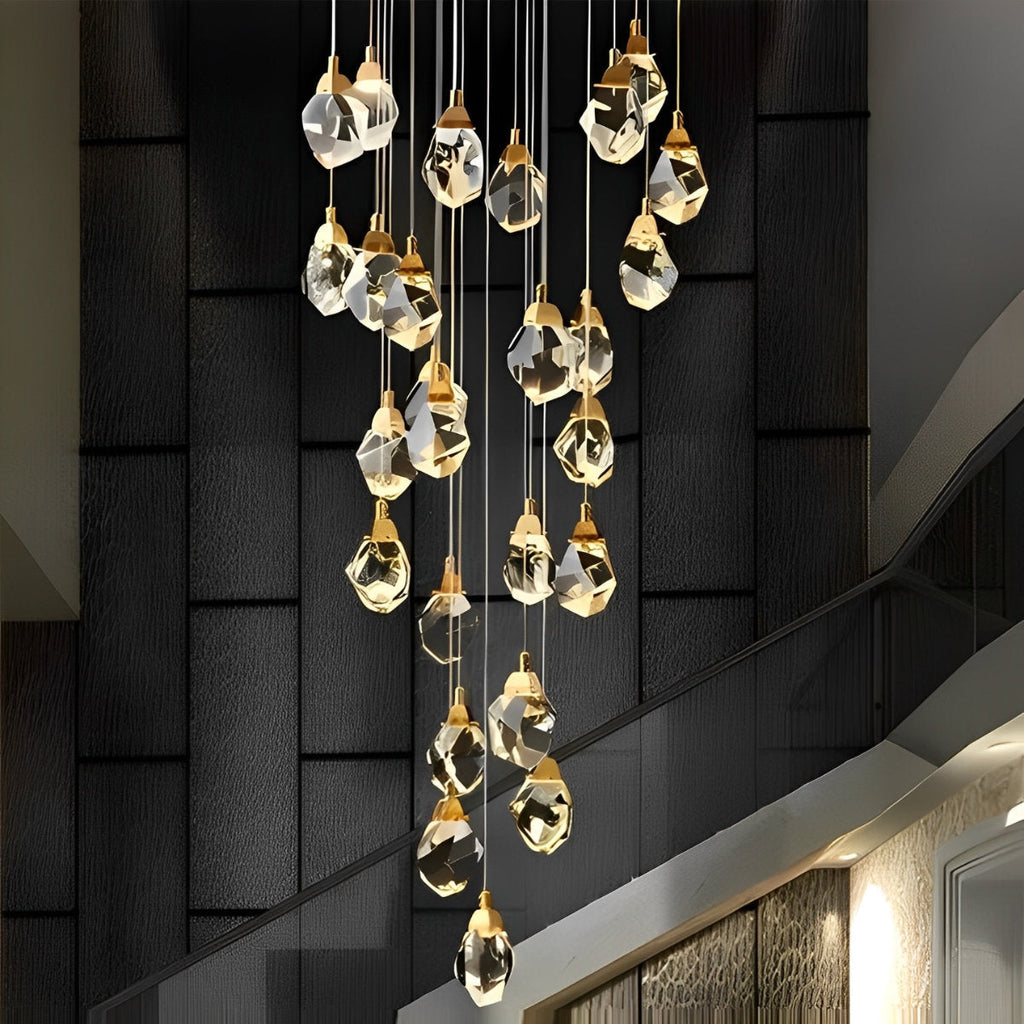 Astrae Crystal Droplet -kattokruunu, kiertynyt kultainen riippuvalaisin, lämmin LED