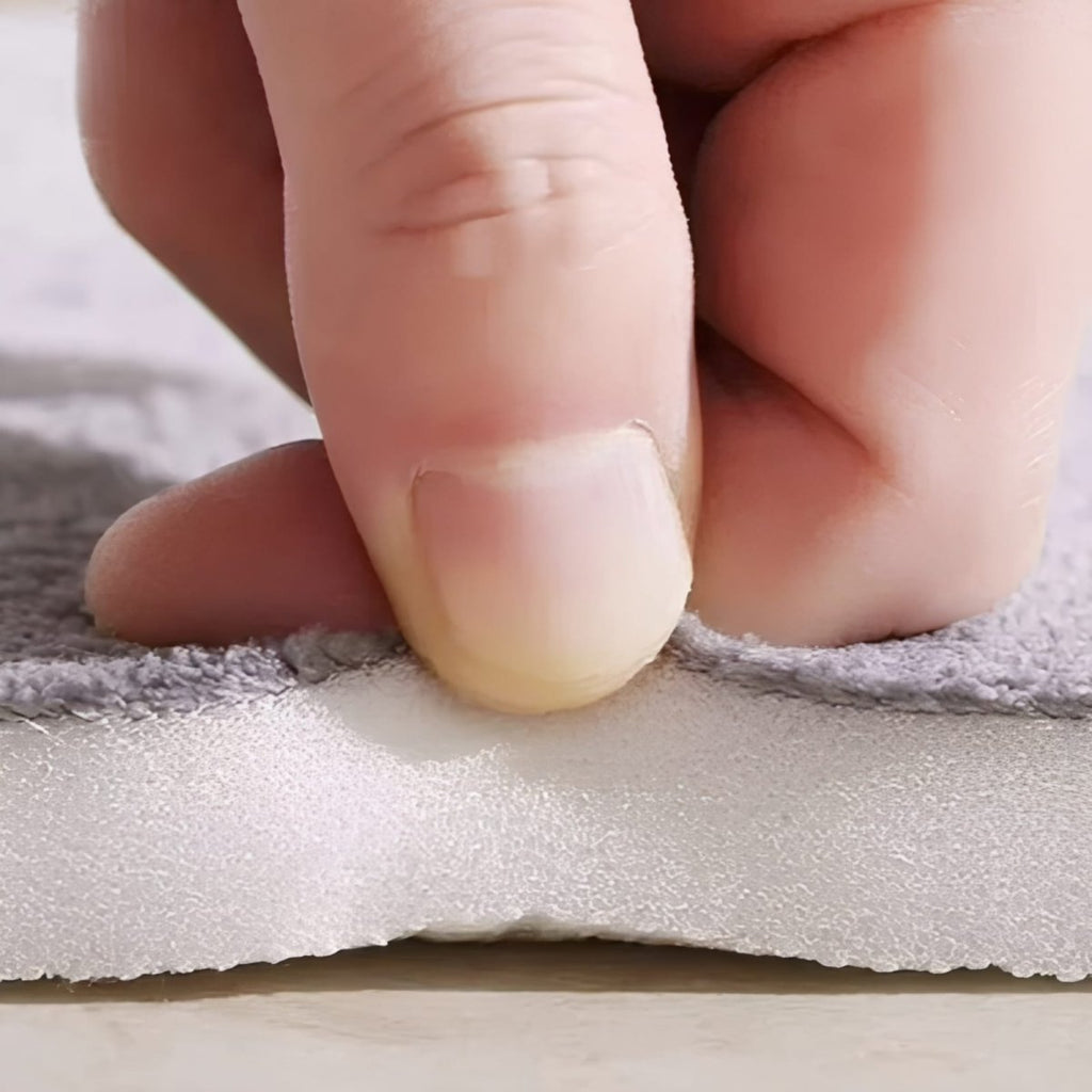 Tappetino da bagno in peluche Nova, tappeto in velluto antiscivolo ad asciugatura rapida