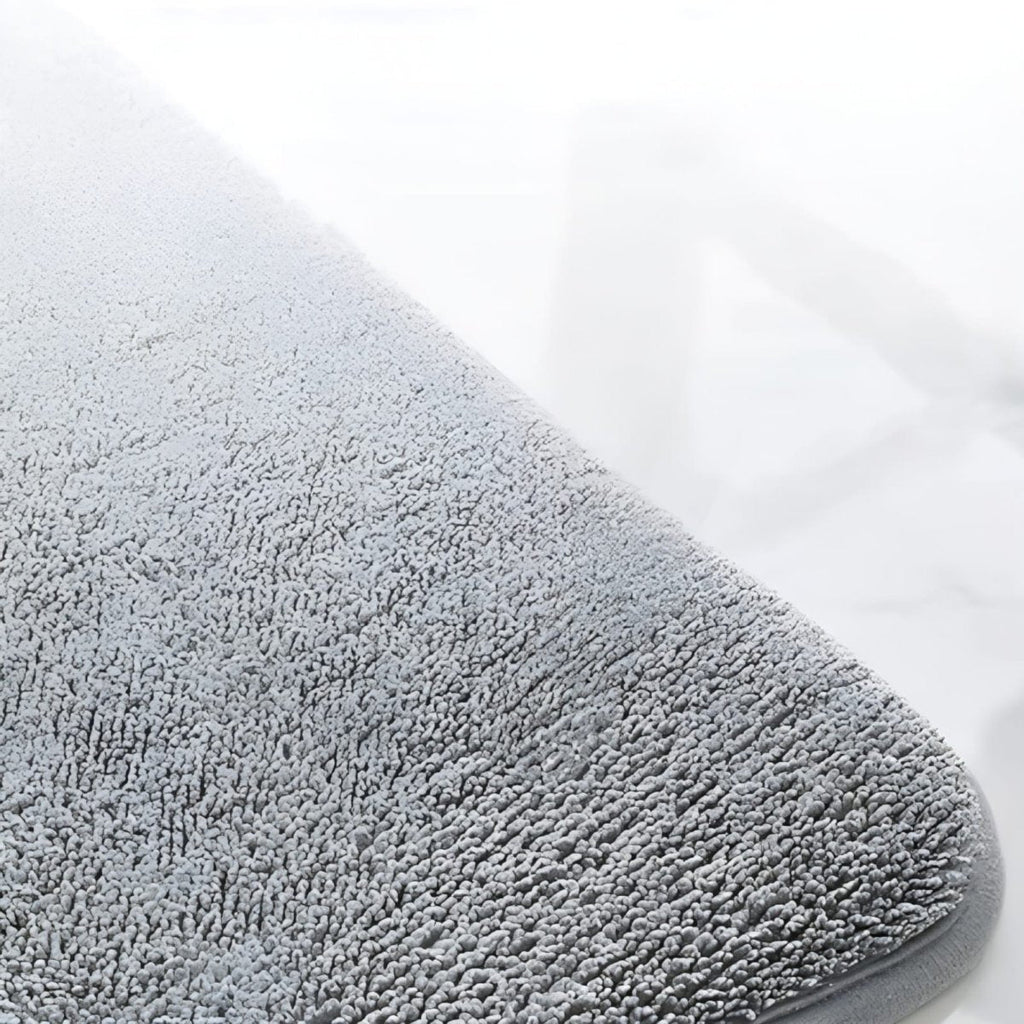 Tappetino da bagno in peluche Nova, tappeto in velluto antiscivolo ad asciugatura rapida