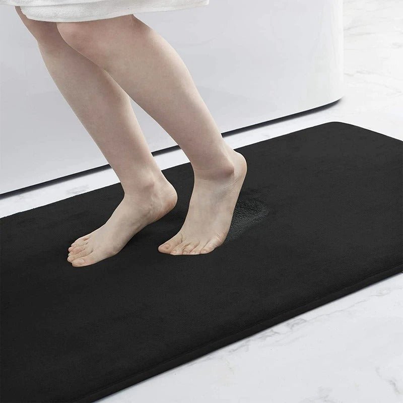 Tappetino da bagno in peluche Nova, tappeto in velluto antiscivolo ad asciugatura rapida
