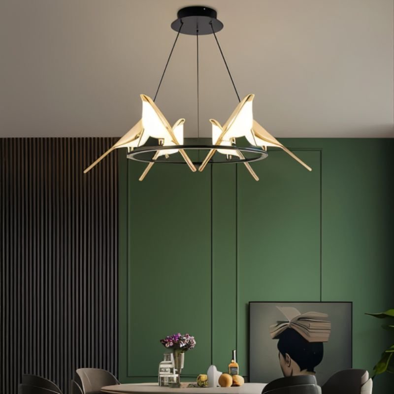 Lampadario Whispering Wings Bird Light per un’illuminazione elegante della casa