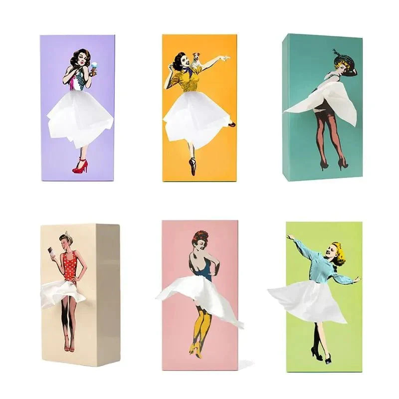 Puinen nenäliinalaatikon suojus retrohenkisellä pin-up-mekon kuvioinnilla, Kevaran muistoesine