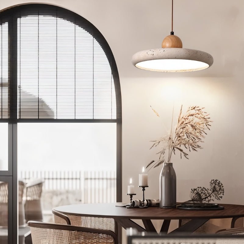 Luz de Pendente TerraLume em Madeira de Travertino para Decoração Natural de Casa