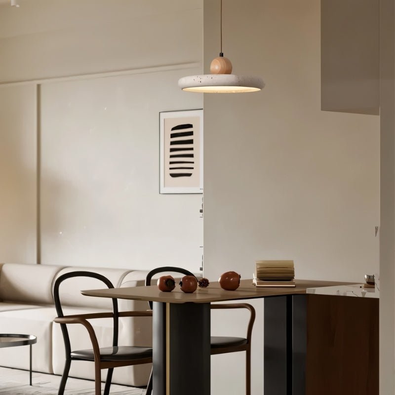 Luz de Pendente TerraLume em Madeira de Travertino para Decoração Natural de Casa