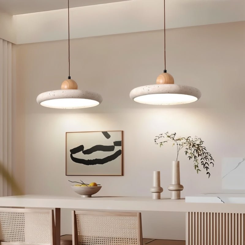 Luz de Pendente TerraLume em Madeira de Travertino para Decoração Natural de Casa