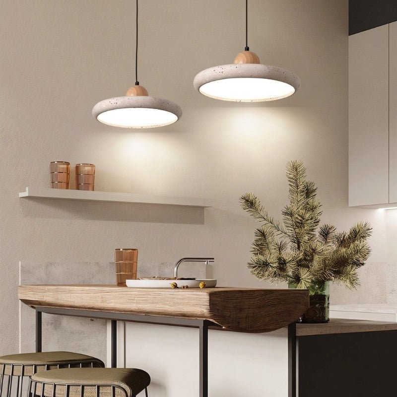 Luz de Pendente TerraLume em Madeira de Travertino para Decoração Natural de Casa