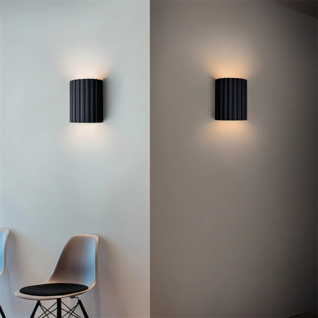 LumenFlute Resin Wall Lamp With Fluted Texture For Ambient Glow