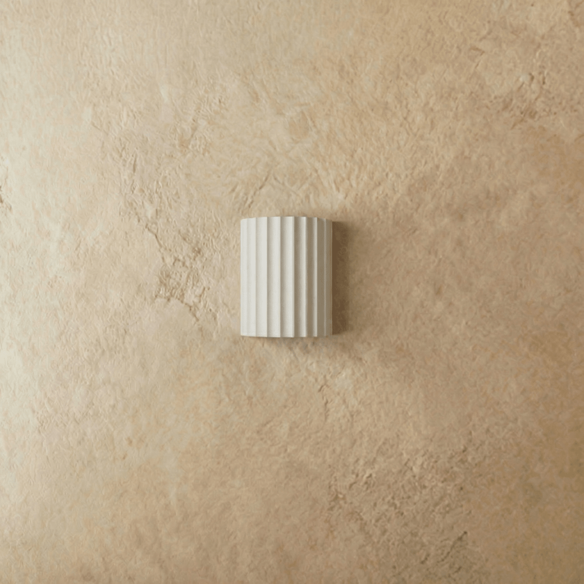 LumenFlute Resin Wall Lamp With Fluted Texture For Ambient Glow