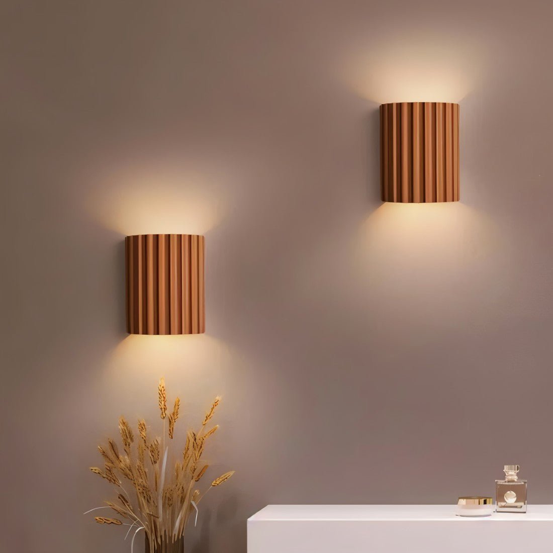 LumenFlute Resin Wall Lamp With Fluted Texture For Ambient Glow