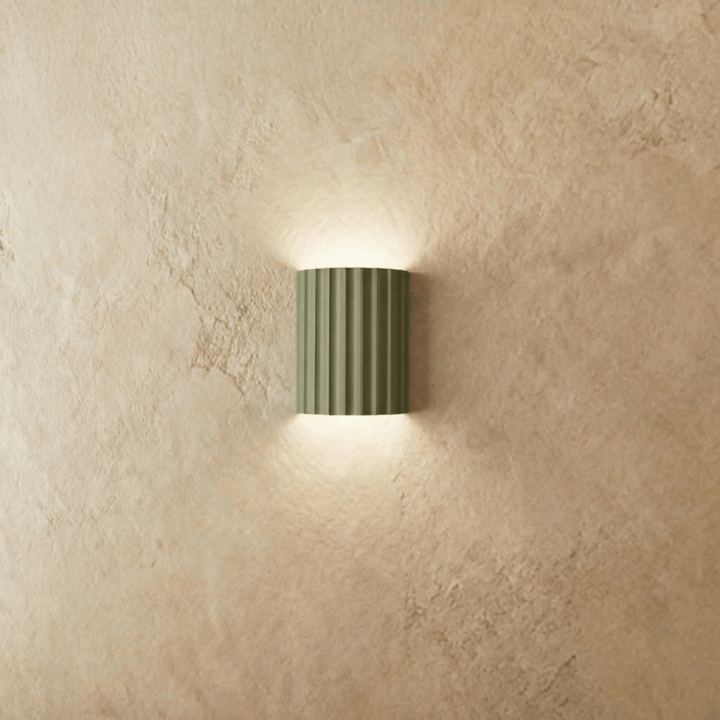 LumenFlute Resin Wall Lamp With Fluted Texture For Ambient Glow