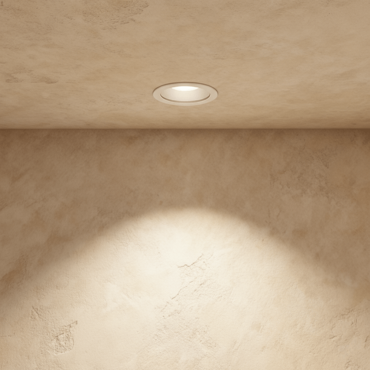AeraFlex Pro IP65 regulowana lampa sufitowa z opcją nachylenia wiązki światła  